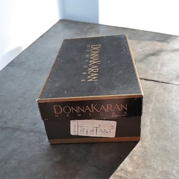 VTG DONNA KARAN rare heel booties - Picture 10 of 10